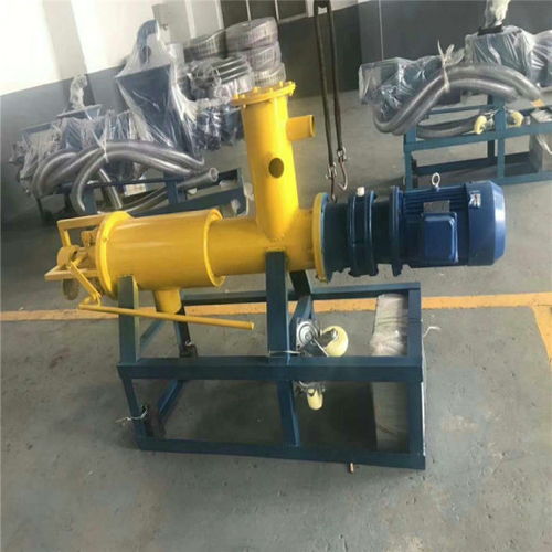 【螺旋提升抽糞機現(xiàn)代化養(yǎng)豬設備豬糞干濕分離脫水機糞水處理機】- 