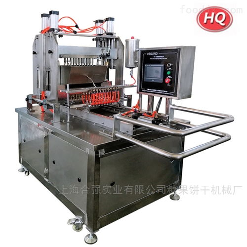 小型軟糖澆注機 噴油裝置楓葉糖果生產(chǎn)線